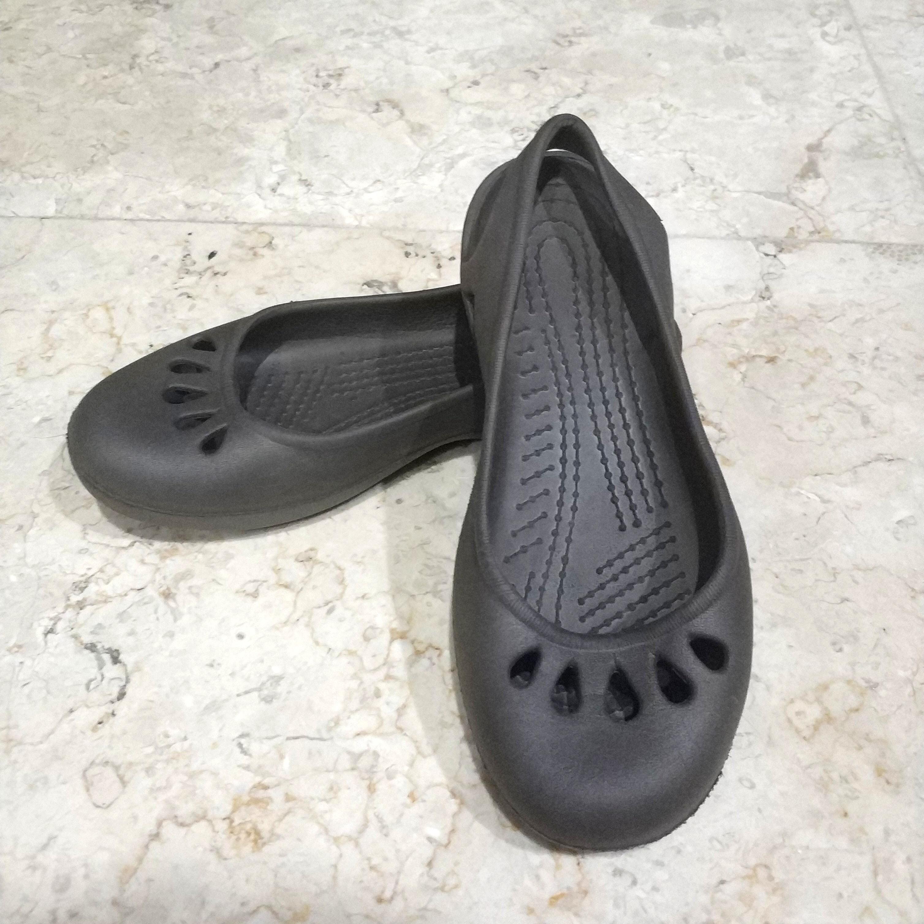 Sendal Crocs Maryjane Wanita Selop Coklat Karet Girl Women Fesyen Wanita Sepatu Di Carousell