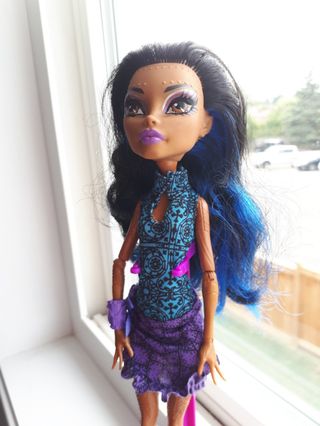 (Category: ) located in . Submitted by lovely_xx (Listing ID 251266485, Image 1). Description: .
