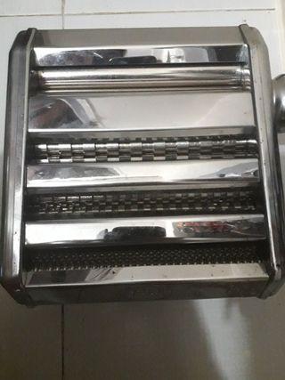 modern italia pasta maker