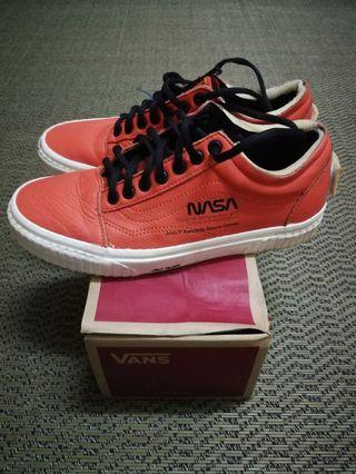 Nasa discount vans 10.5