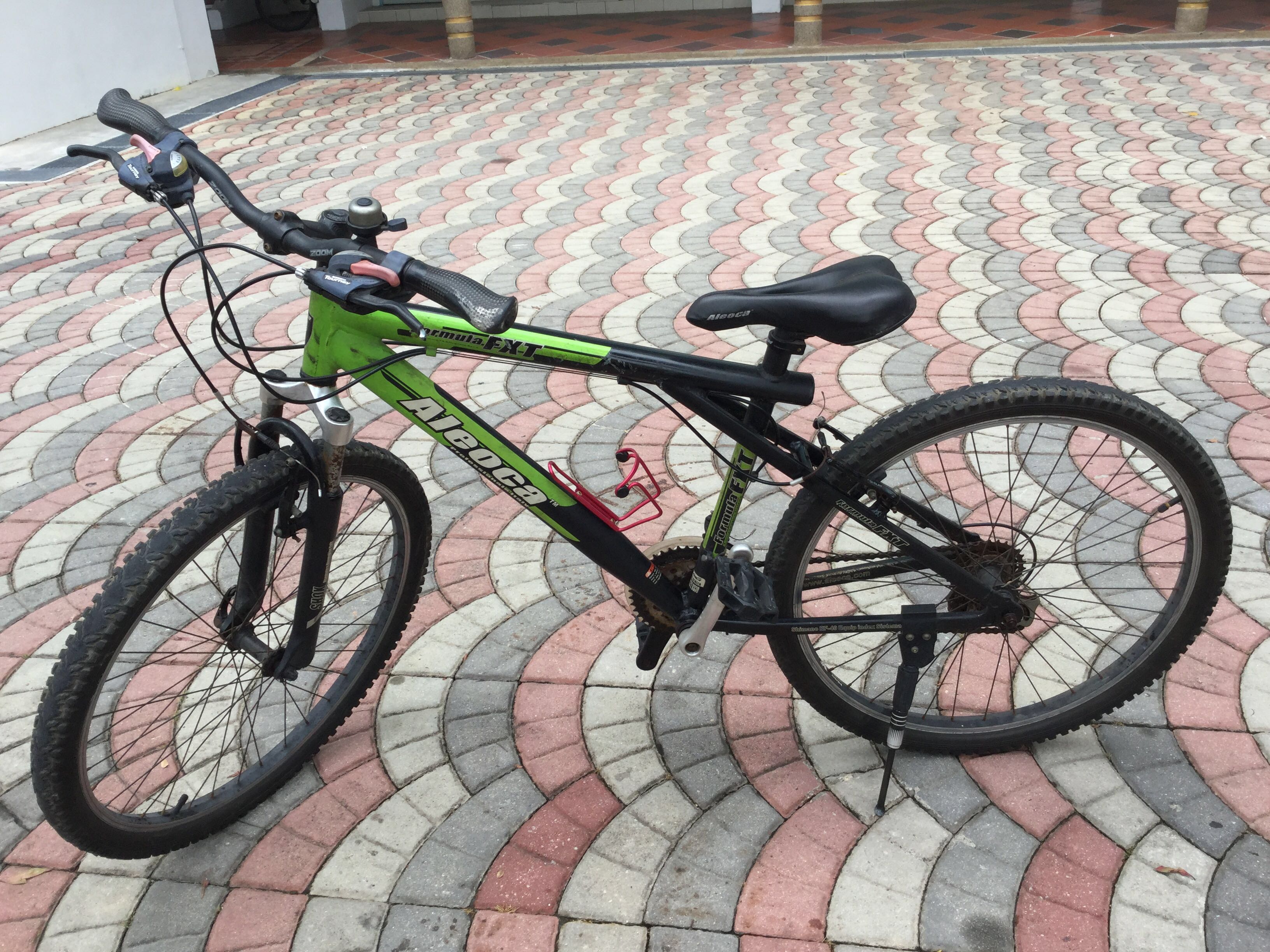 mountain bike 14 inch frame 26 inch wheel