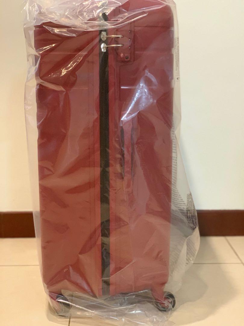 american tourister upland spinner