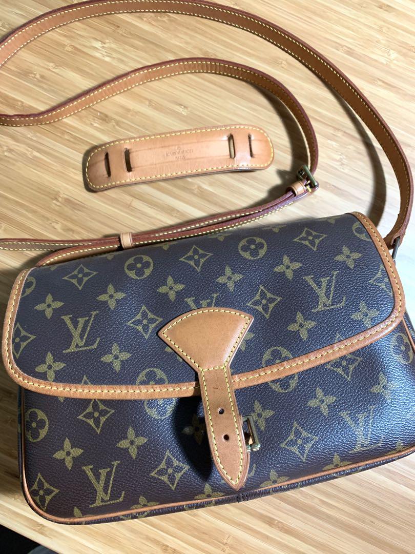 Authentic Louis Vuitton Sologne Leather Crossbody Bag Monogram Signature  Purse