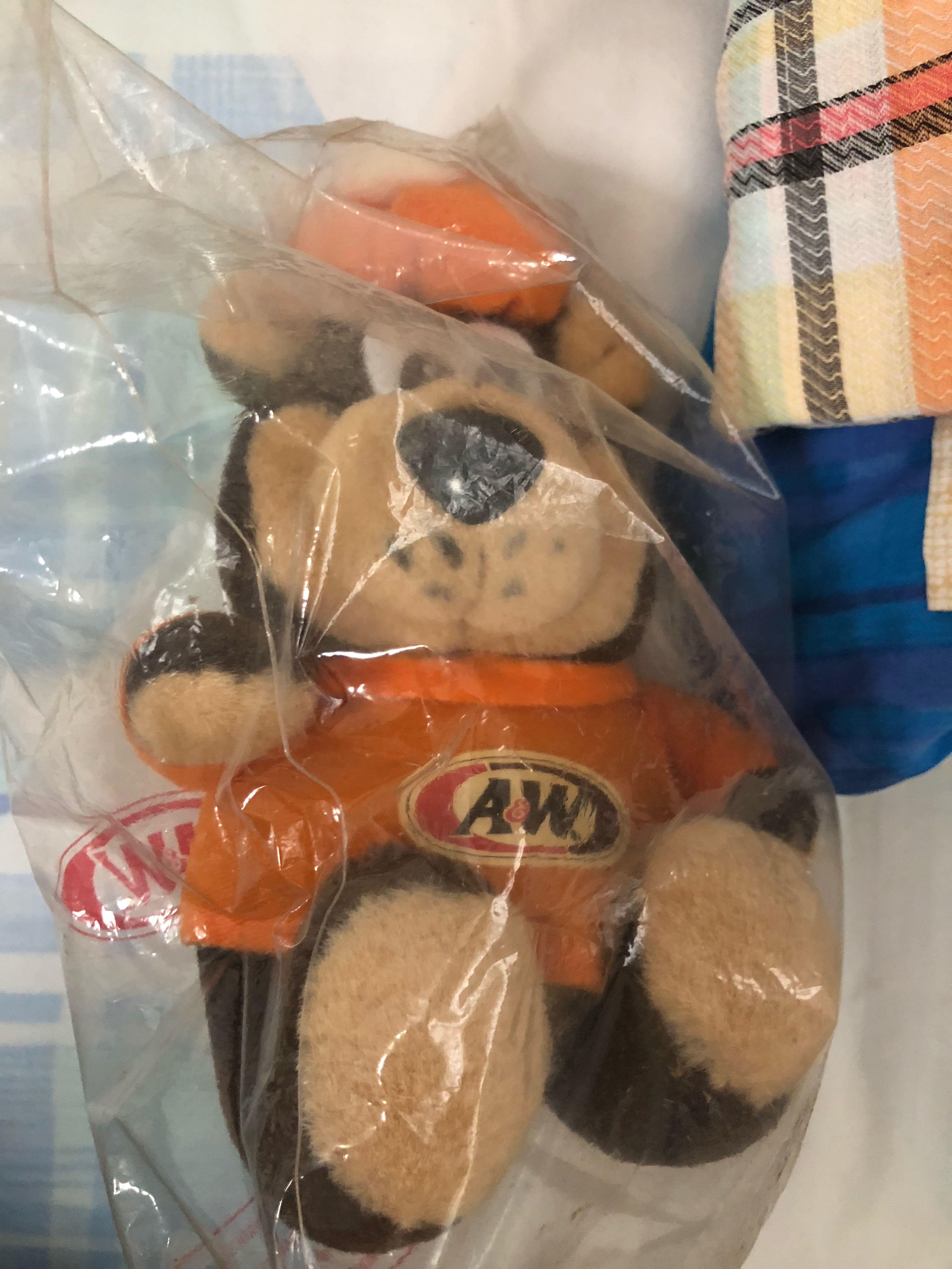 a&w stuffed bear