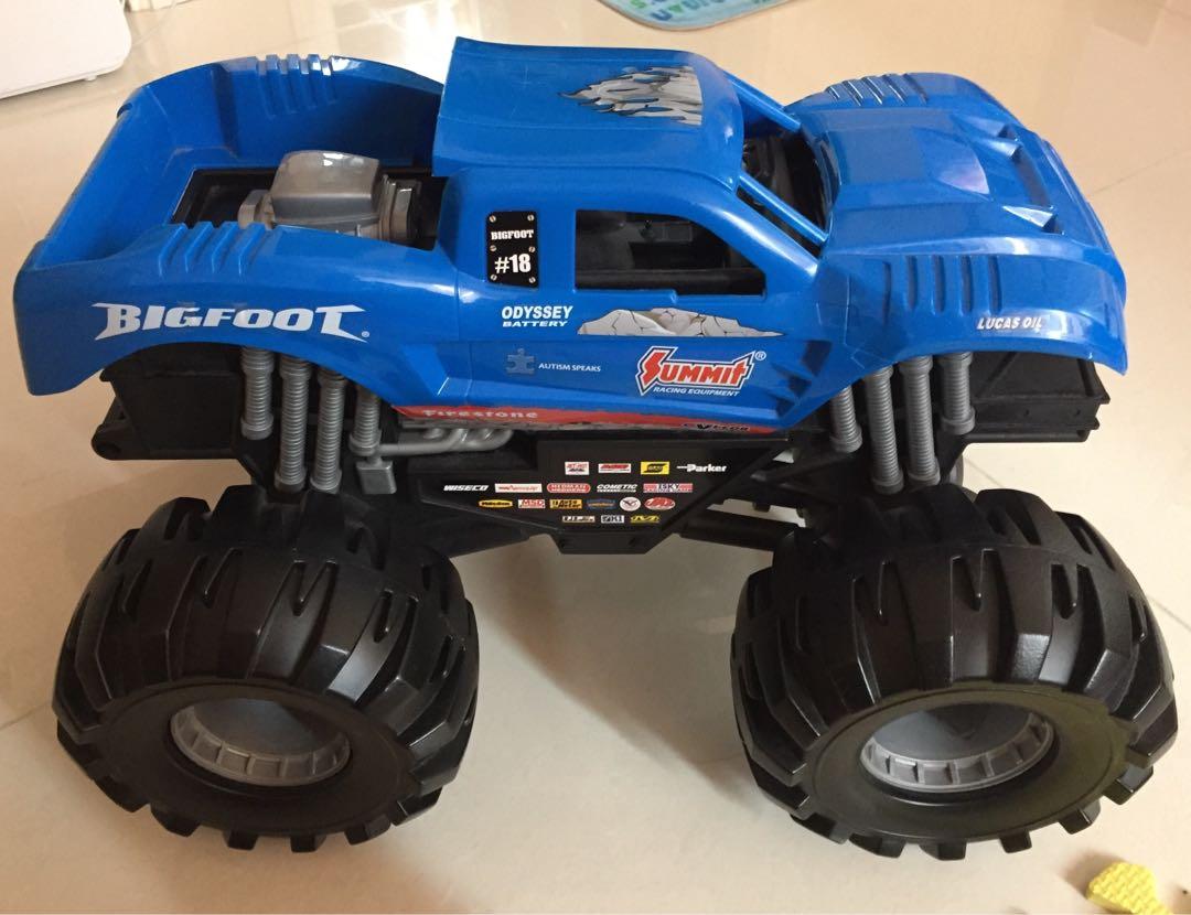 bigfoot truck toy