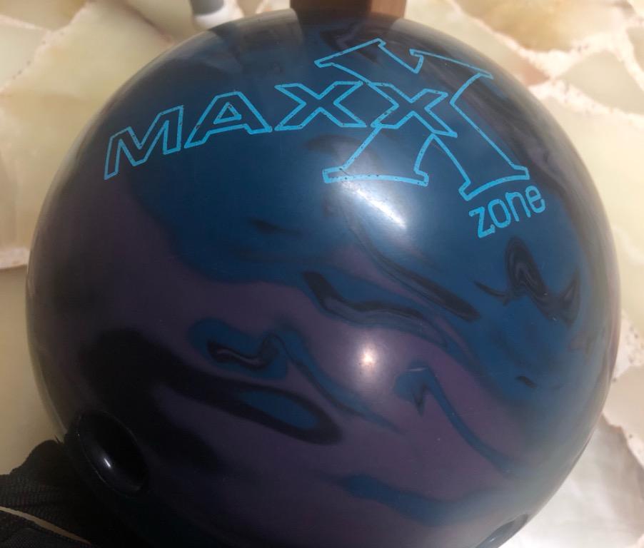 Brunswick Maxxx Zone Bowling Ball For Sale Sports Equipment Sports And Games Billiards