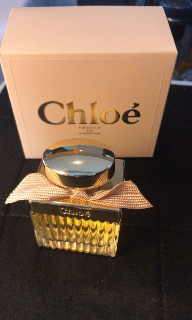 Chloe classic perfume, Kesehatan & Kecantikan, Parfum, Kuku & Lainnya ...