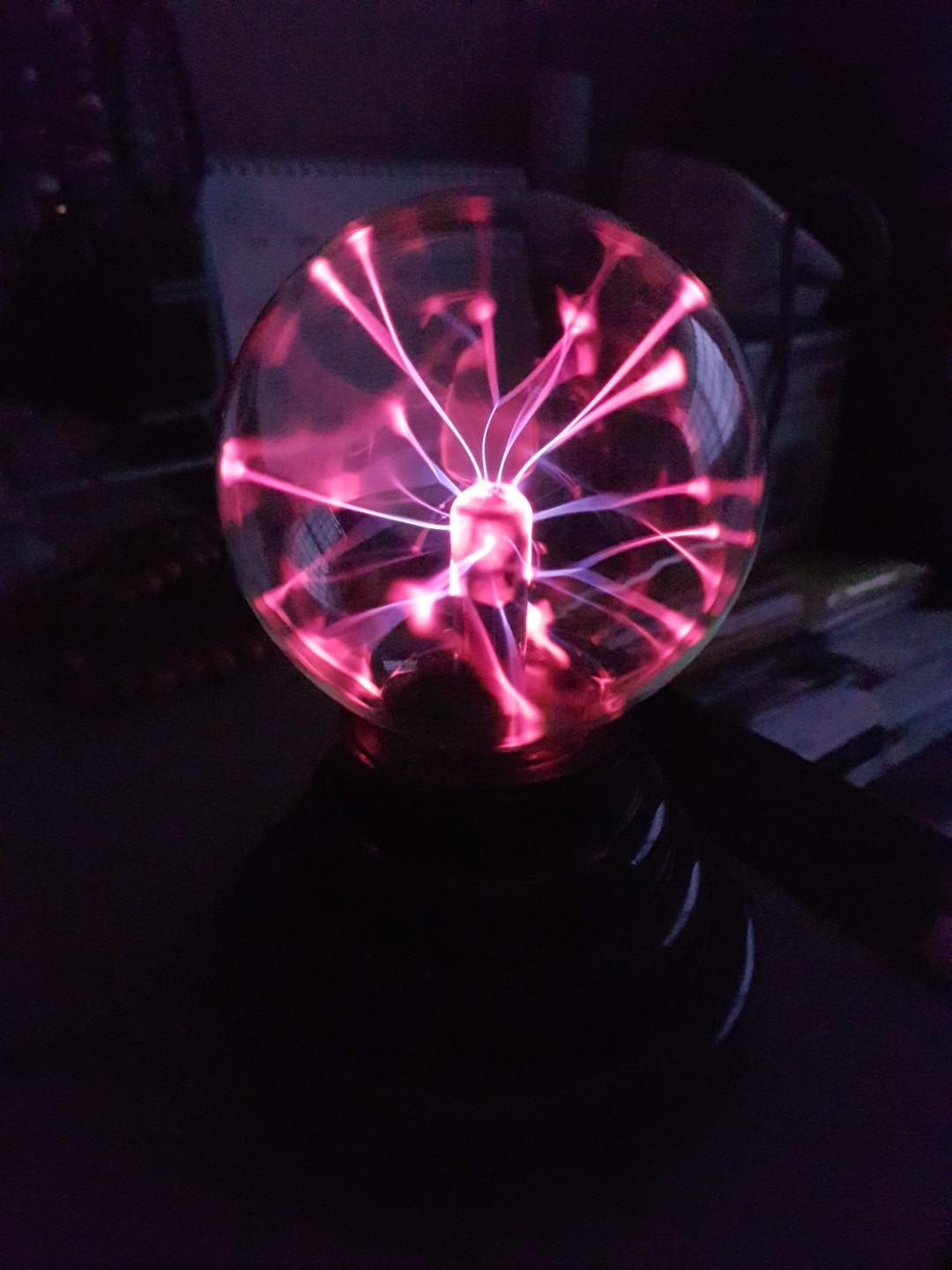 Plasma Light (Category: Lighting) located in Singapore. Submitted by grcdz (Listing ID 251382421, Image 2). Description: Plasma light, night lamp for kids. Never used, just tried on today to check and its working. Batteries used to test will be included.
