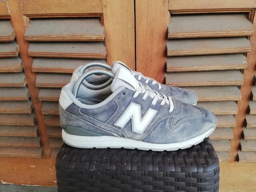 sepatu nb 996