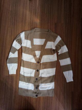Sweater coklat