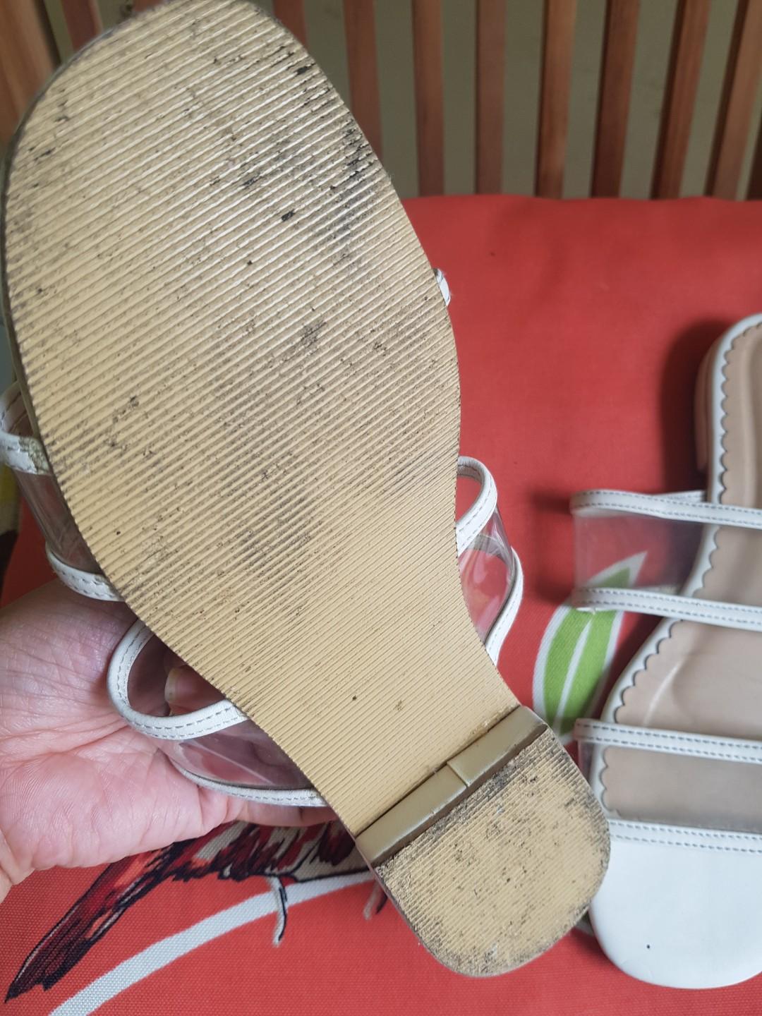 Clear White Slides (Category: Flats & Sandals) located in Manila. Submitted by queenbeea (Listing ID 251478823, Image 3). Description: For me Clear slides In good condition. Used once Size 6.