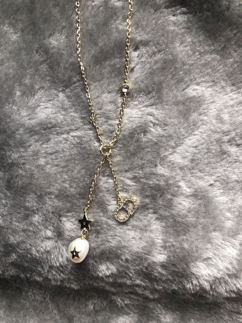 dior shiny d necklace