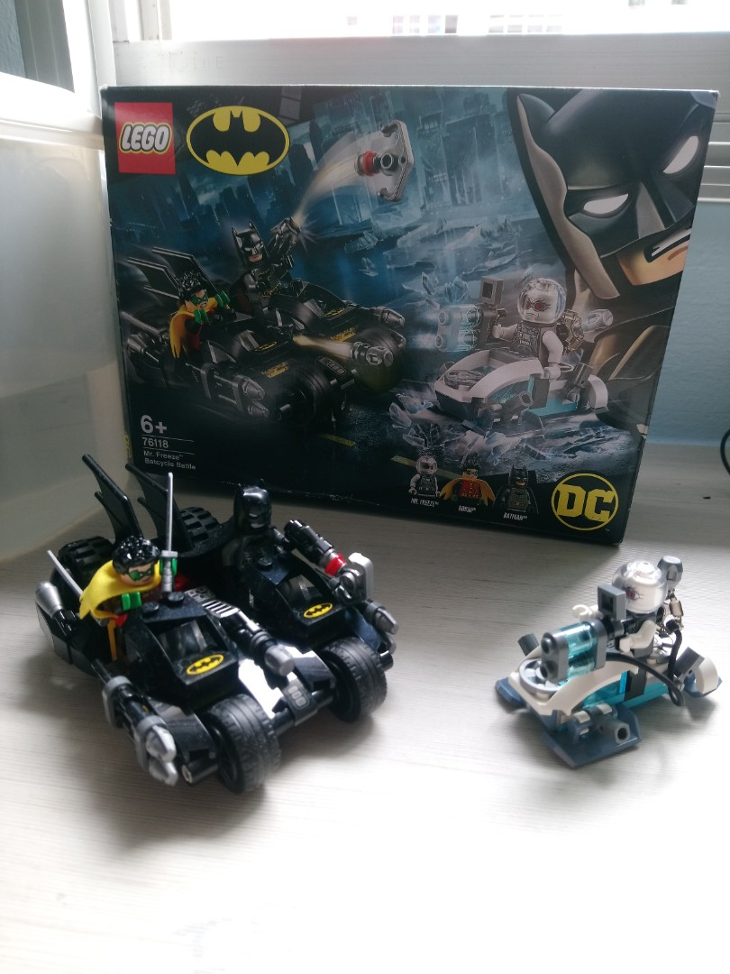 mr freeze batcycle battle