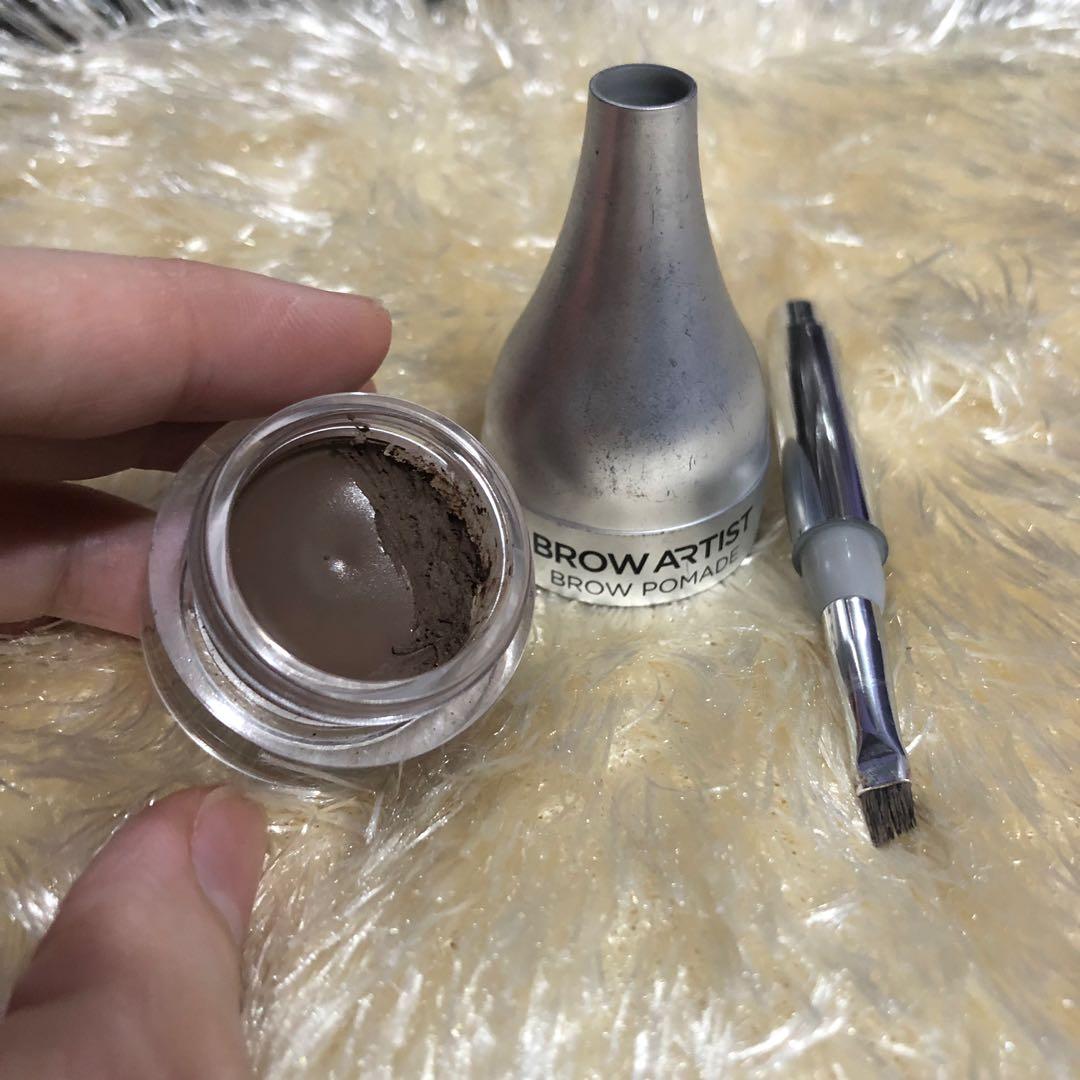Loreal Artistic brow pomade (Category: Makeup) located in Manila. Submitted by quinnmariel (Listing ID 251582633, Image 1). Description: Used Too many brow pomade 85% left.