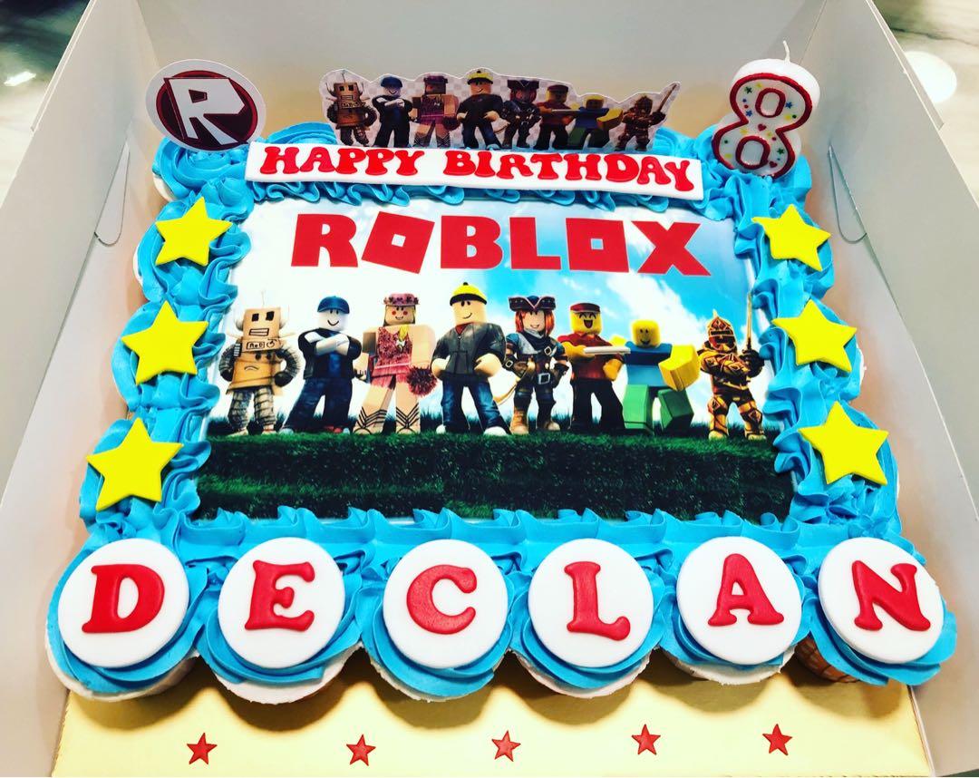 Roblox Pullapart Cupcakes Cake Food Drinks Baked Goods - roblox birthday cookies in 2019 roblox birthday cake