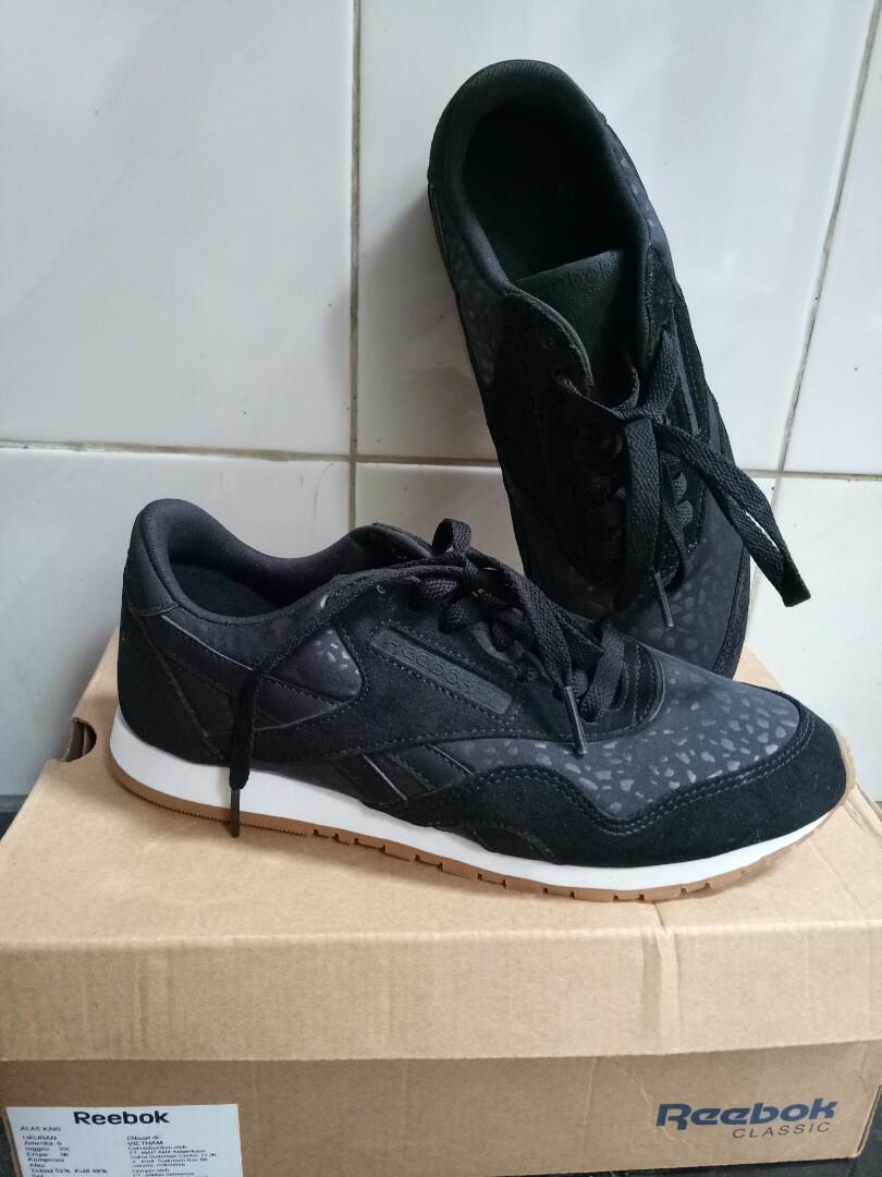 Kardus sepatu reebok original Clearance