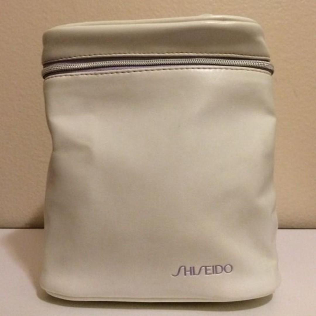 White Shiseido Makeup Bag (Category: Makeup) located in Mandaluyong City. Submitted by savedeal (Listing ID 251473369, Image 1). Description: White Shiseido Makeup Bag Vintage Makeup bag. White outside. Light purple colored lining inside. Really clean. Lightly used. Final price..