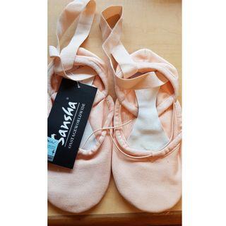 Brand New Girls Split Sole Ballet Shoes