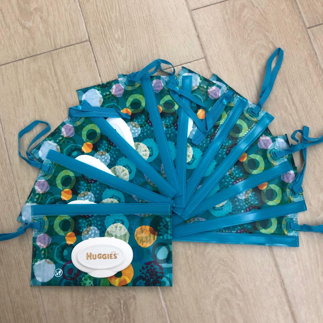 huggies travel wipes clutch