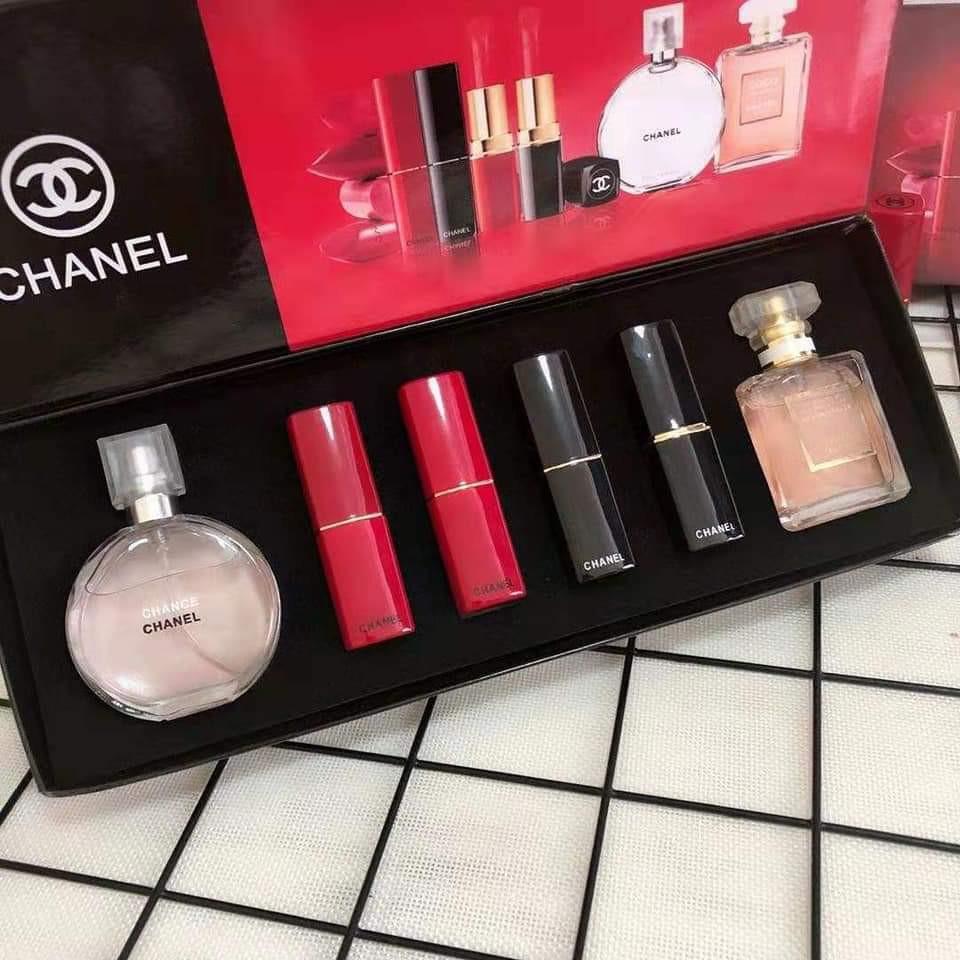 Chanel perfume lipstick hotsell gift set