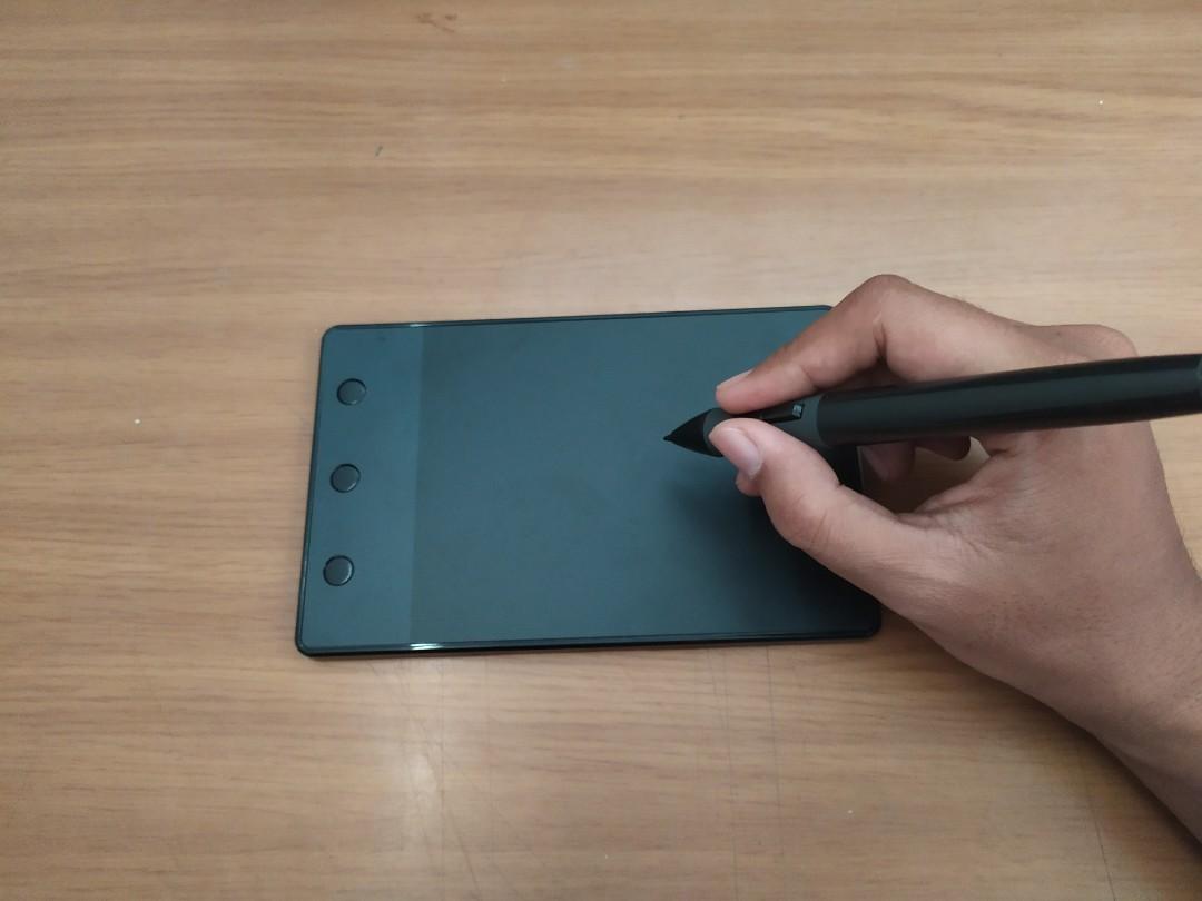 Huion H420 Tablet Papan Grafik Gambar Usb 4x2 3 Inch Pena Digital Elektronik Bagian Komputer Aksesoris Di Carousell