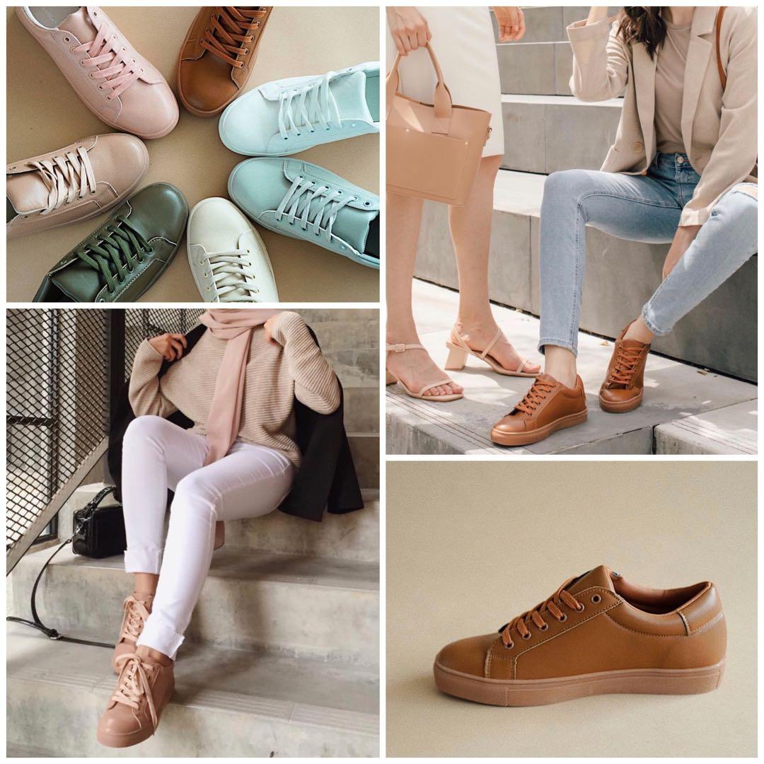 Mel Molly Sneakers Women S Fashion Shoes Sneakers On Carousell