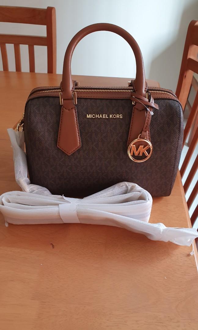 Michael kors hayes small duffle bag discount