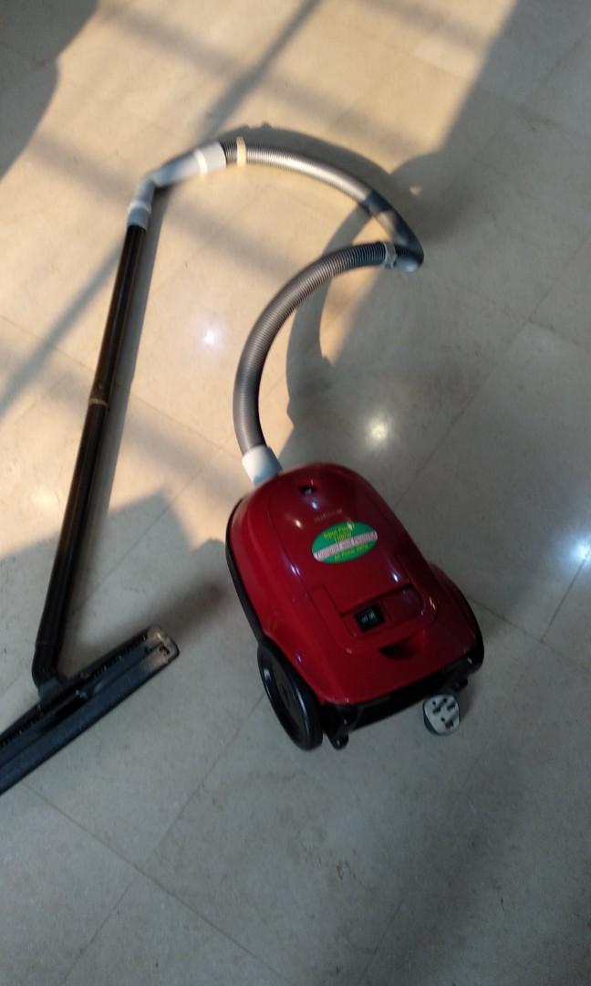 National Vacuum Cleaner MC3600 1100wattts, TV & Home Appliances, Vacuum