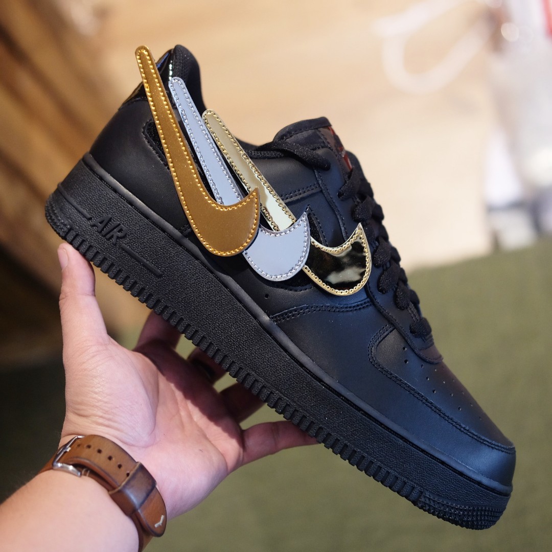 Nike air force 1 black store removable swoosh