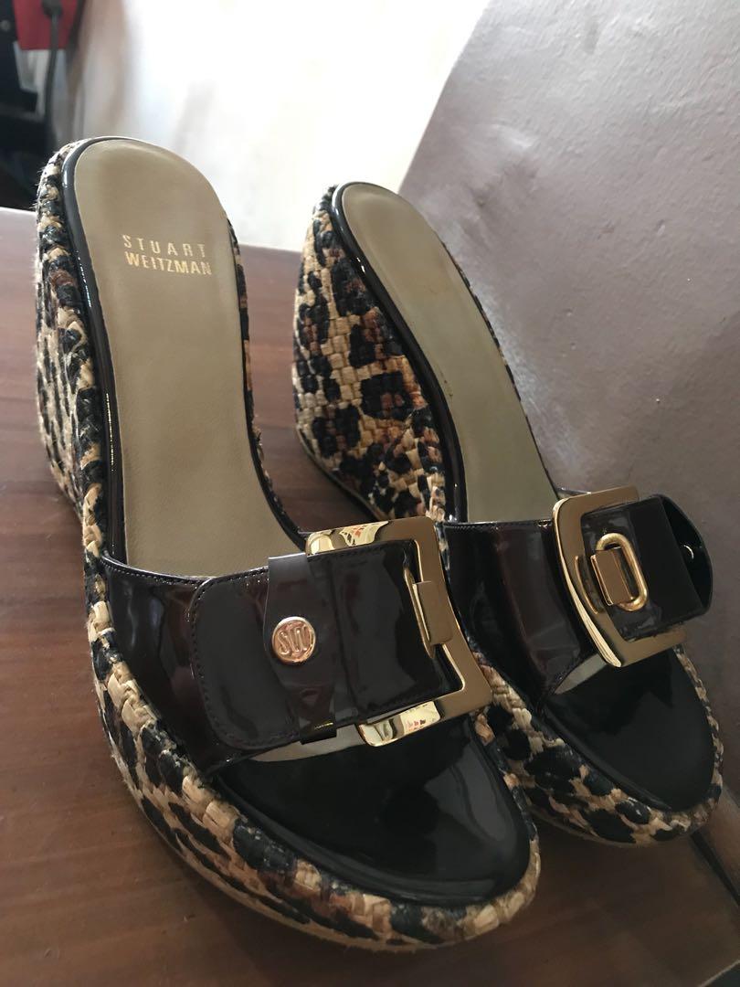 stuart weitzman leopard print shoes