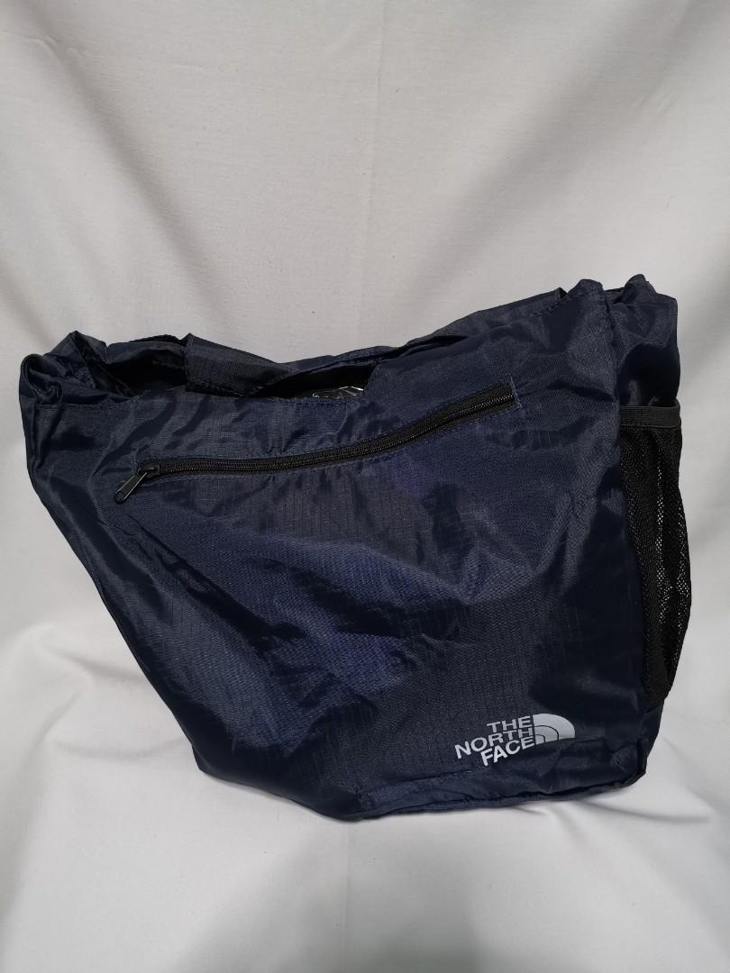 The North Face Flyweight Tote Bag Folding
