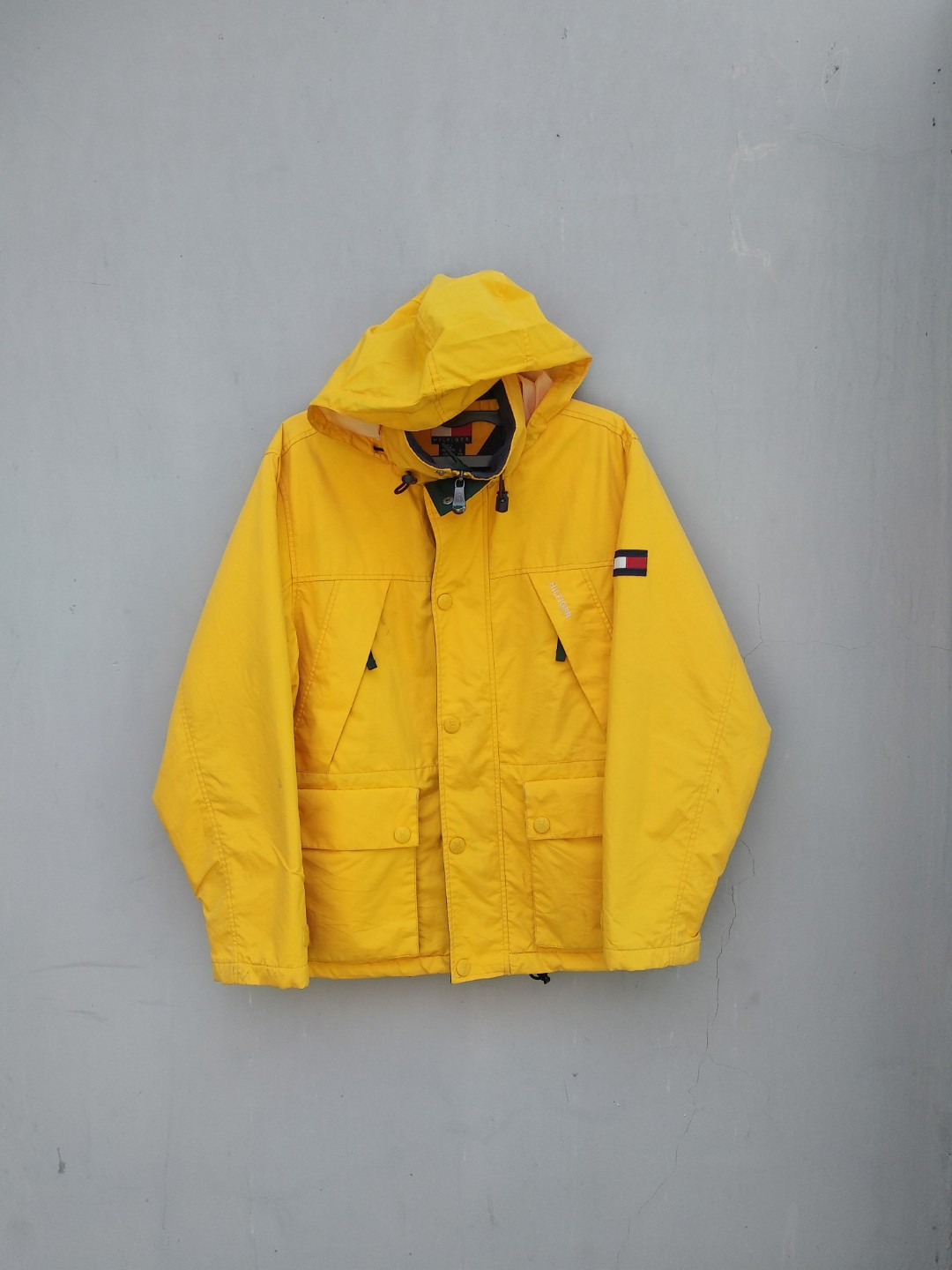 tommy hilfiger snowboard jacket