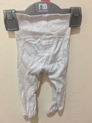 Celana bayi