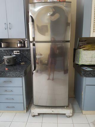 Refrigerator samsung