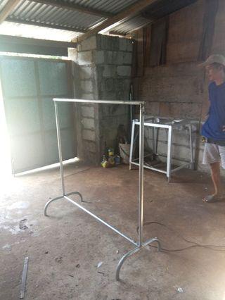 Single pole sampayang bakal