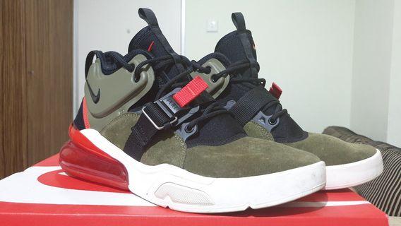 Nike Air Force 270 medium olive