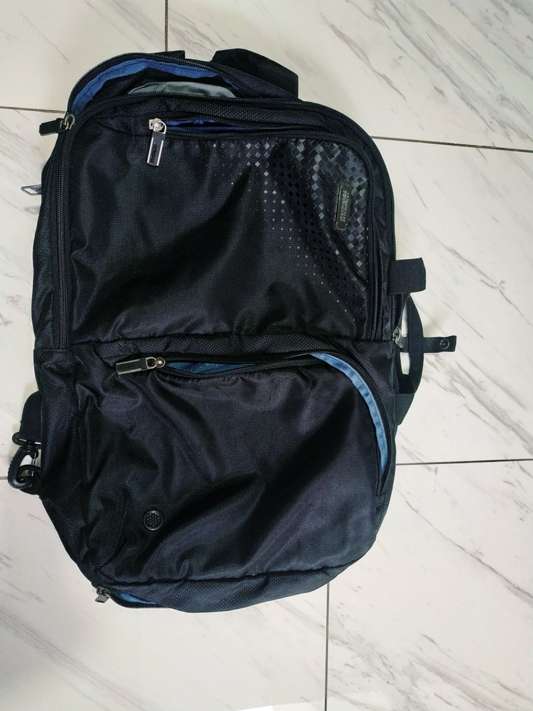 american tourister overnight bag