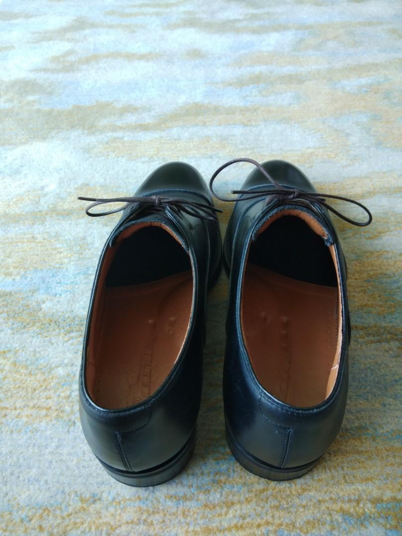 Asics formal shoes top