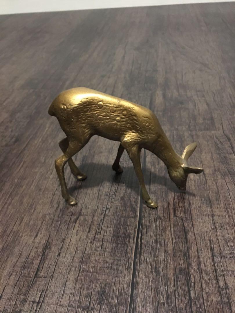 Bronze deer figurine, Hobbies & Toys, Memorabilia & Collectibles