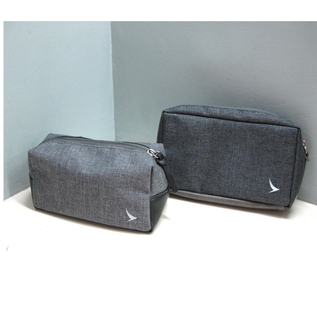 Seventy Eight Percent Dark Denim Pouch (Category: Other Accessories) located in Manila. Submitted by thebookclubz (Listing ID 251863647, Image 1). Description: Dark Denim With inside side pocket to put small items Made from quality fabric https://www.seventyeightpercent.com P250 each Check 3 Photos 4 Photos.