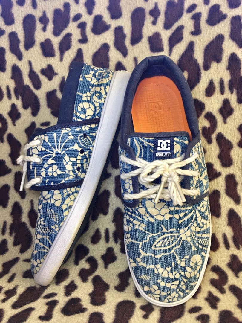 DC Floral Unilite Skate Shoes (Blue), Women's Fashion, Footwear, Sneakers  on Carousell