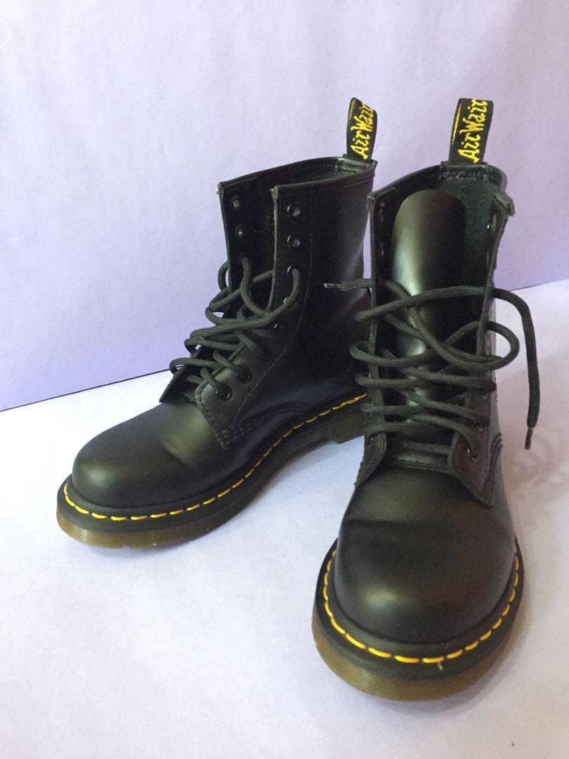 dr martens 8 holes