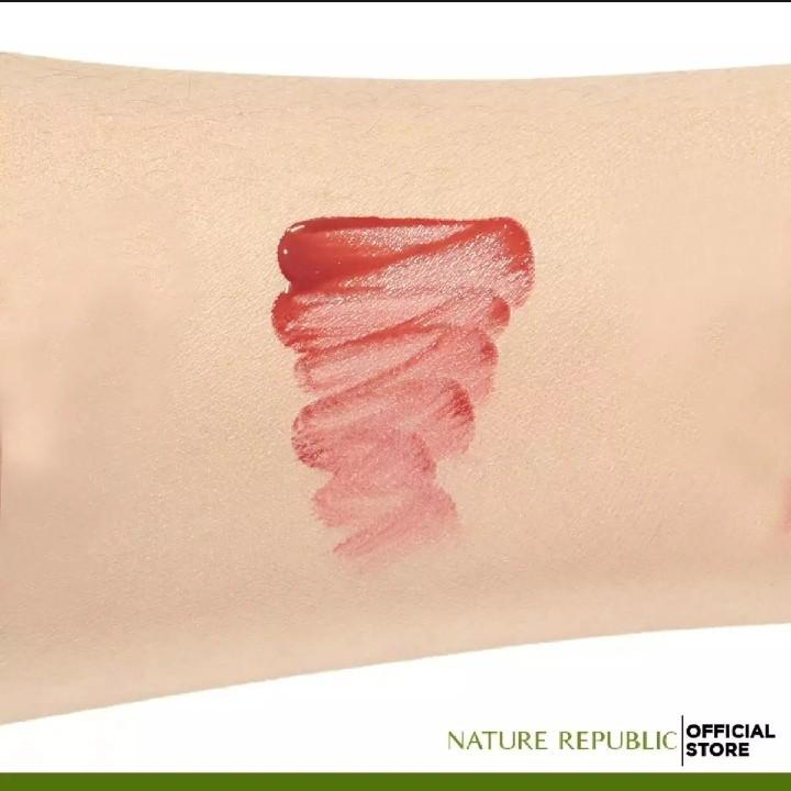 EXO NR LIPTINT | CHEN (Category: K-Wave Merchandise) located in Manila. Submitted by deeglamorous (Listing ID 251834763, Image 2). Description: EXO Liptint with CHEN photocard..