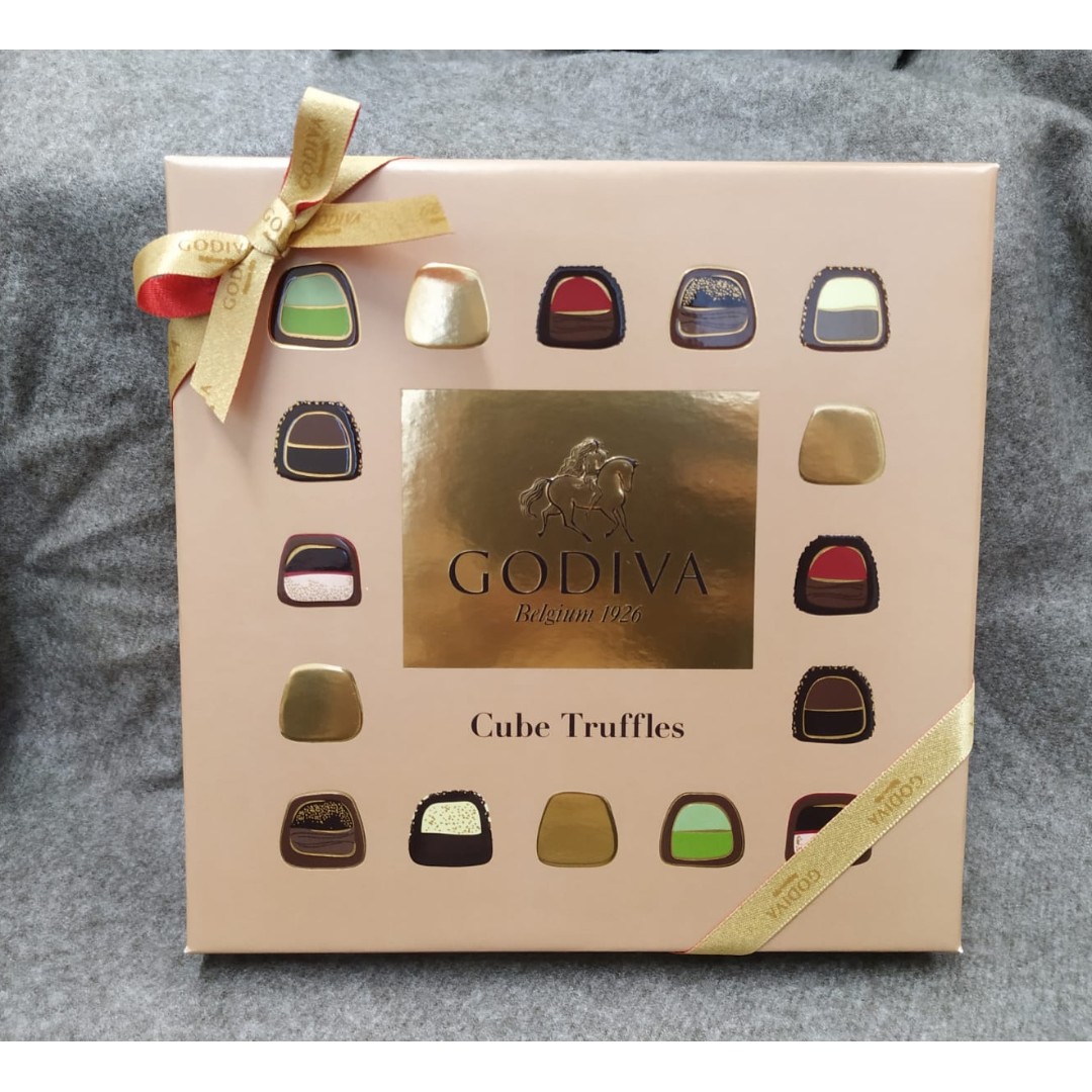 GODIVA Cube Truffles Chocolate Gift Box 松露巧克力禮盒 16pcs., 嘢食 & 嘢飲, 禮品籃和禮籃