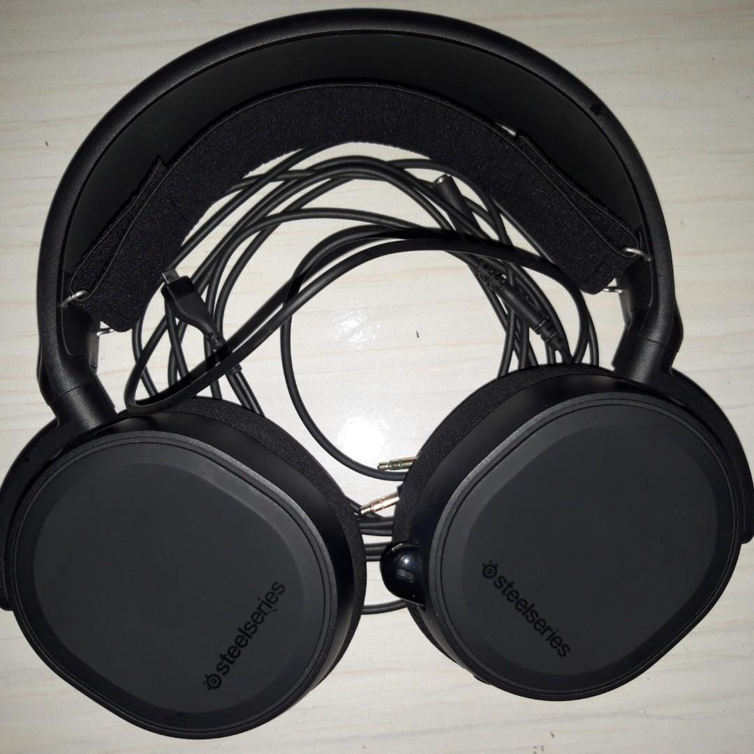 Headphone Steelseries Arctis 3 2019 Black Edition, Elektronik, Audio di  Carousell