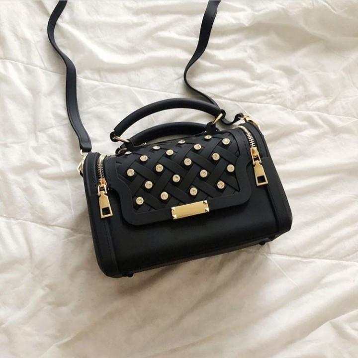 jasmine sling bag