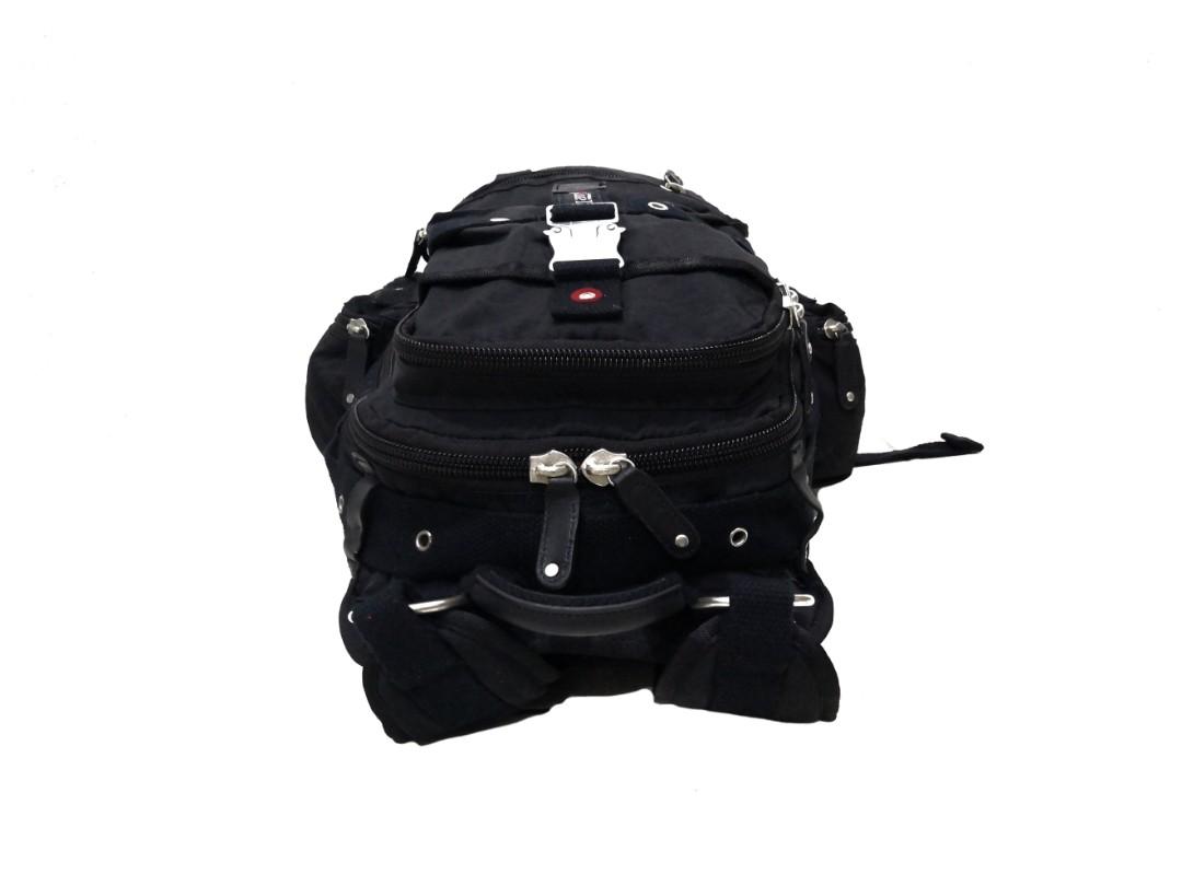 Kamp new york multi pocket backpack