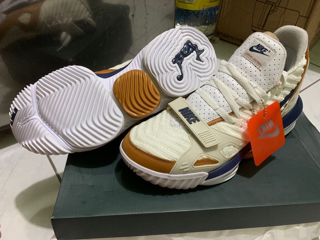 lebron medicine ball shoes