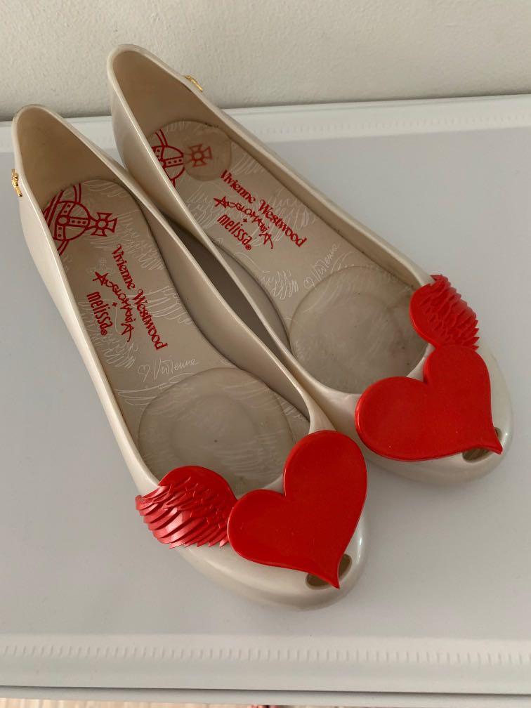 Melissa Heart Wings Flats Women S Fashion Shoes Flats Sandals On Carousell