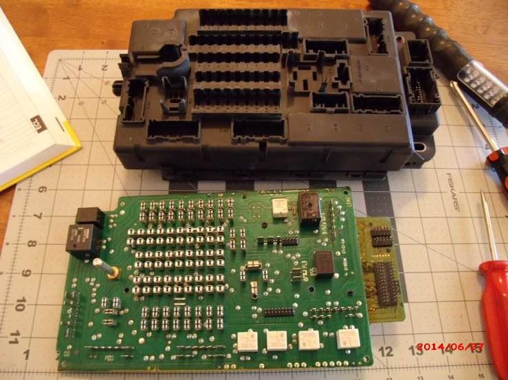 Mini Cooper Fuel Pump Relay Location